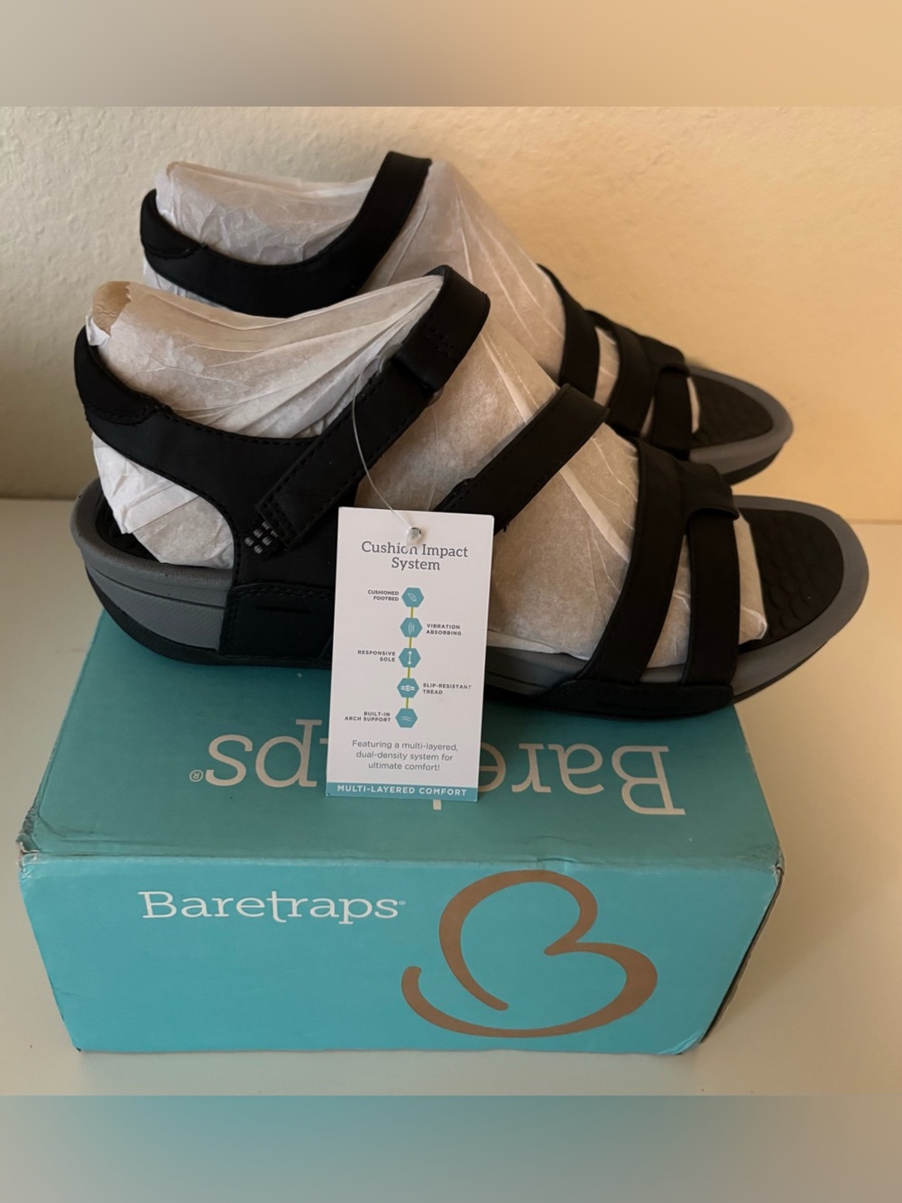Baretraps Dannea Wedge Sandal in Black Size 9 NIB